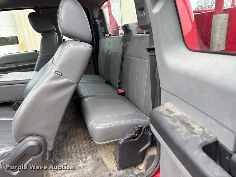 image for item EA2096 2015 Ford F350 Super Duty SuperCab utility bed pickup truck