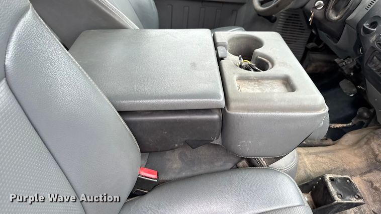 image for item EA2096 2015 Ford F350 Super Duty SuperCab utility bed pickup truck