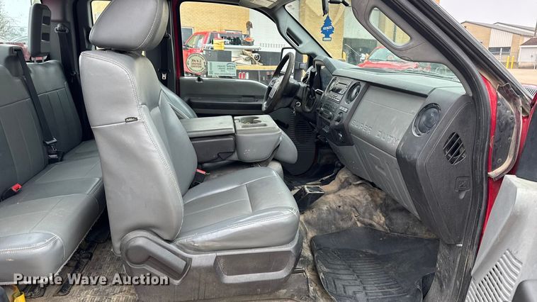 image for item EA2096 2015 Ford F350 Super Duty SuperCab utility bed pickup truck