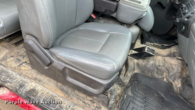 image for item EA2096 2015 Ford F350 Super Duty SuperCab utility bed pickup truck