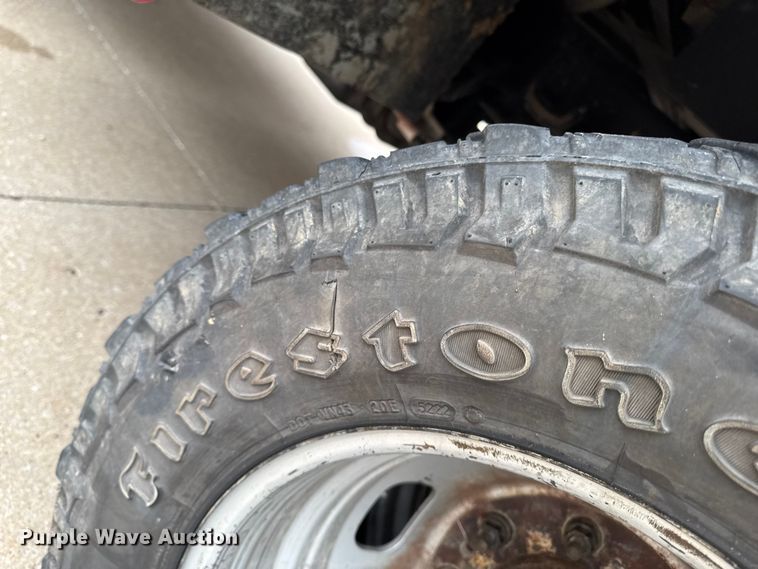 image for item EA2096 2015 Ford F350 Super Duty SuperCab utility bed pickup truck