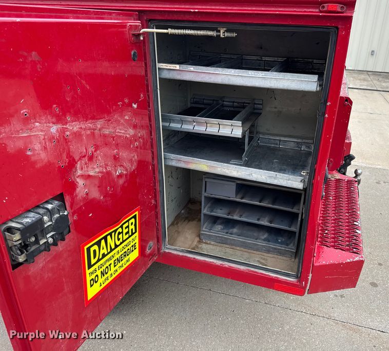 image for item EA2097 2013 Ford F350 Super Duty XL SuperCab utility bed pickup truck