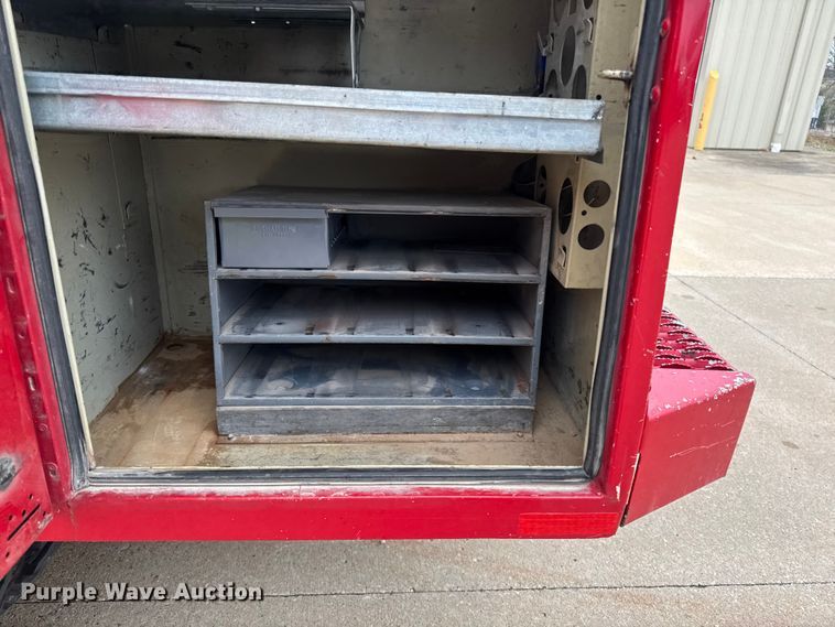 image for item EA2097 2013 Ford F350 Super Duty XL SuperCab utility bed pickup truck