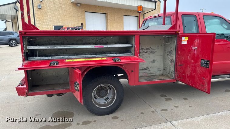 image for item EA2097 2013 Ford F350 Super Duty XL SuperCab utility bed pickup truck