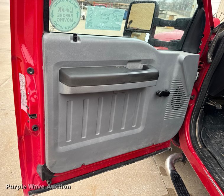 image for item EA2097 2013 Ford F350 Super Duty XL SuperCab utility bed pickup truck