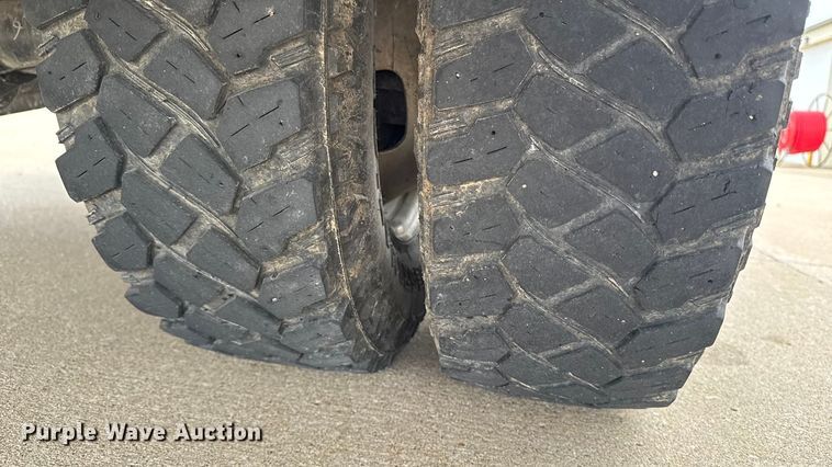 image for item EA2097 2013 Ford F350 Super Duty XL SuperCab utility bed pickup truck