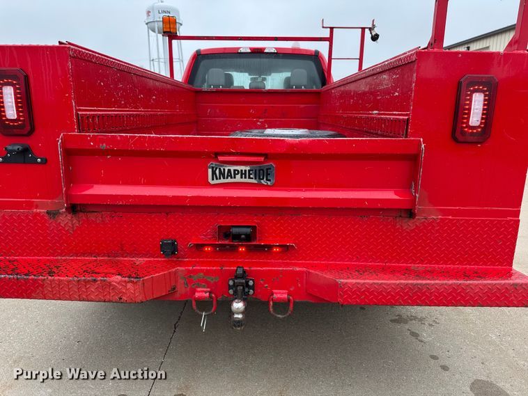 image for item EA2098 2018 Ford F350 Super Duty XL SuperCab utility bed pickup truck