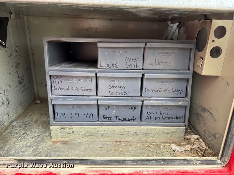 image for item EA2098 2018 Ford F350 Super Duty XL SuperCab utility bed pickup truck