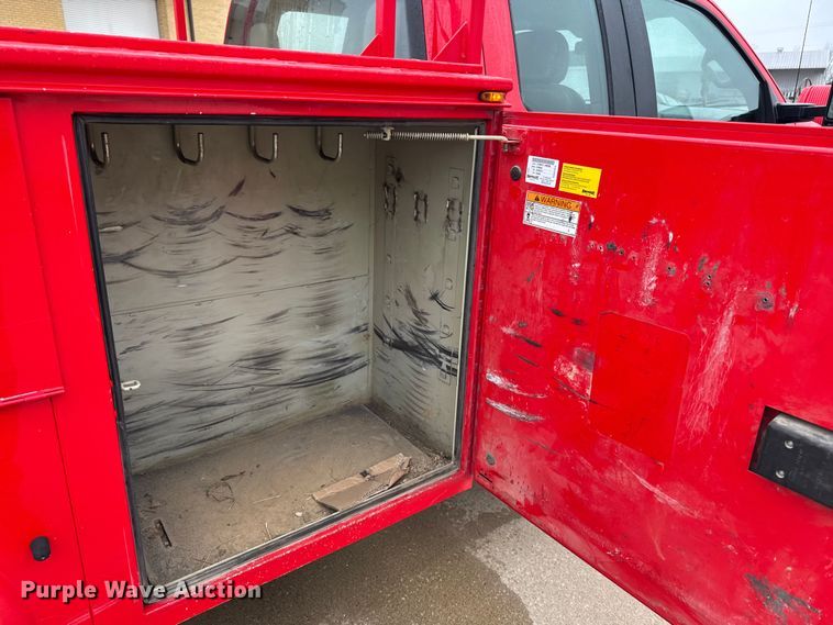 image for item EA2098 2018 Ford F350 Super Duty XL SuperCab utility bed pickup truck