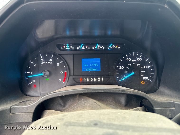 image for item EA2098 2018 Ford F350 Super Duty XL SuperCab utility bed pickup truck