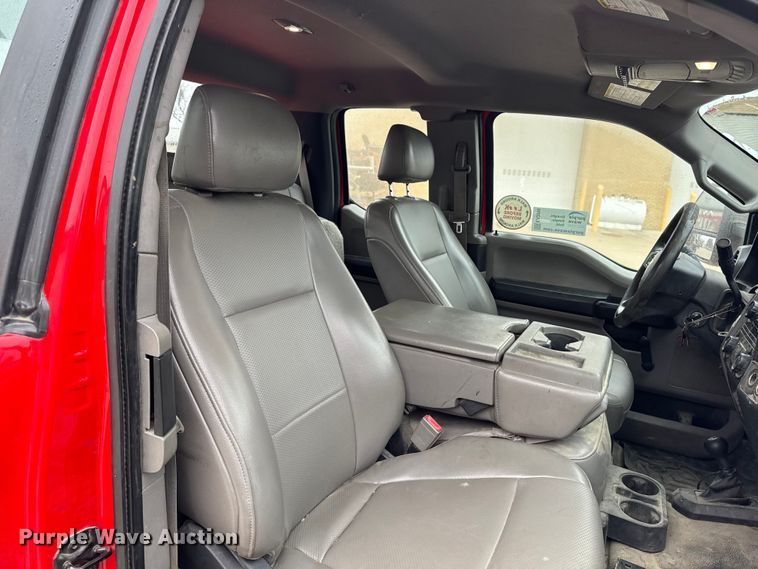 image for item EA2098 2018 Ford F350 Super Duty XL SuperCab utility bed pickup truck