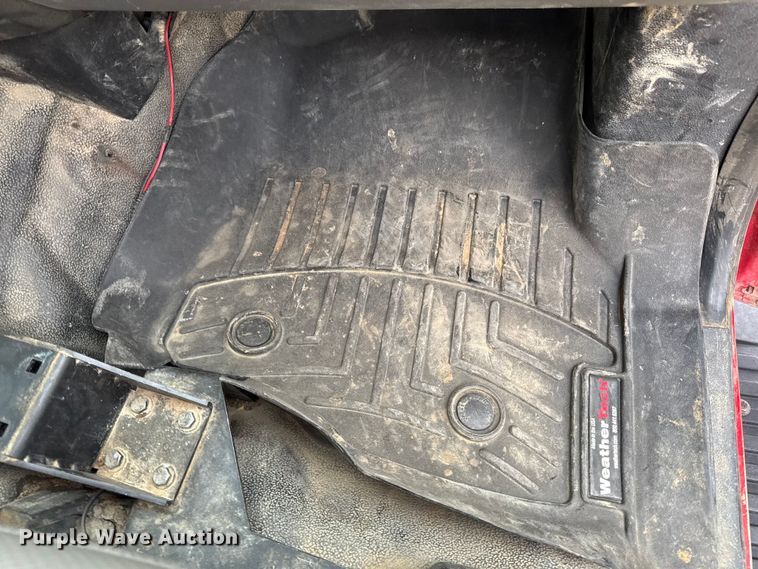 image for item EA2098 2018 Ford F350 Super Duty XL SuperCab utility bed pickup truck