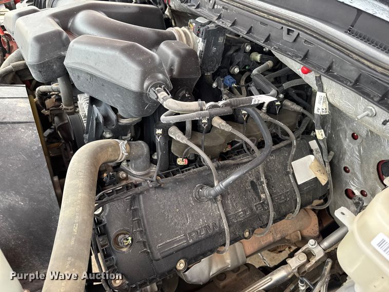 image for item EA2098 2018 Ford F350 Super Duty XL SuperCab utility bed pickup truck