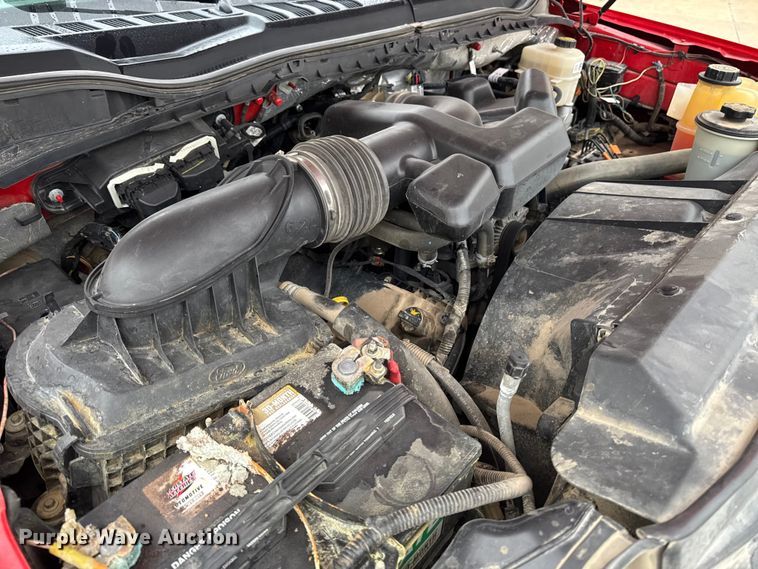 image for item EA2098 2018 Ford F350 Super Duty XL SuperCab utility bed pickup truck