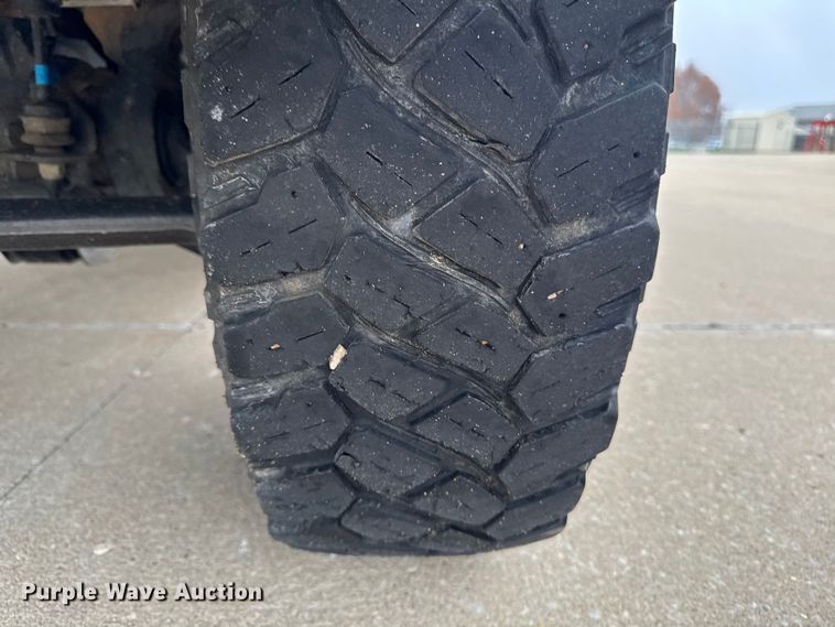 image for item EA2098 2018 Ford F350 Super Duty XL SuperCab utility bed pickup truck