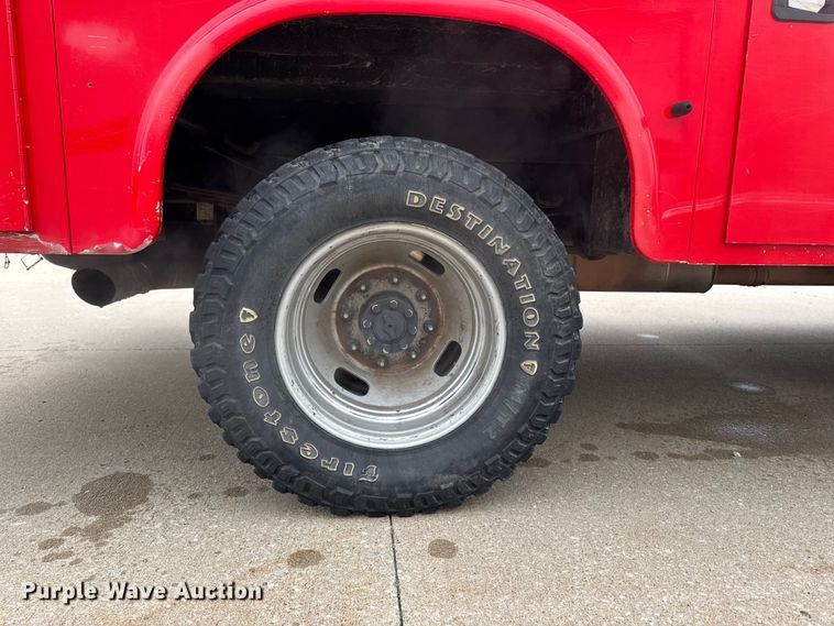 image for item EA2098 2018 Ford F350 Super Duty XL SuperCab utility bed pickup truck