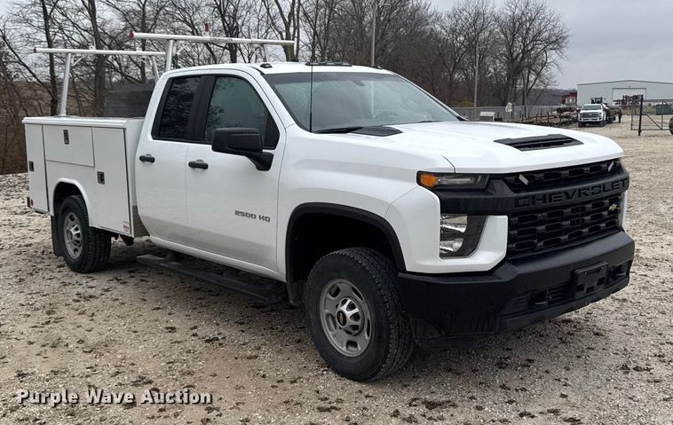 image for item EA2124 2021 Chevrolet Silverado 2500 HD Double Cab utility bed pickup truck