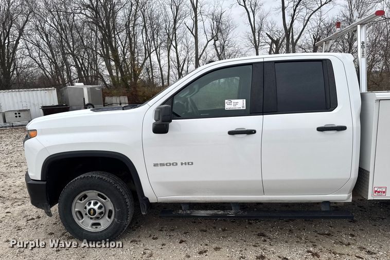 image for item EA2124 2021 Chevrolet Silverado 2500 HD Double Cab utility bed pickup truck