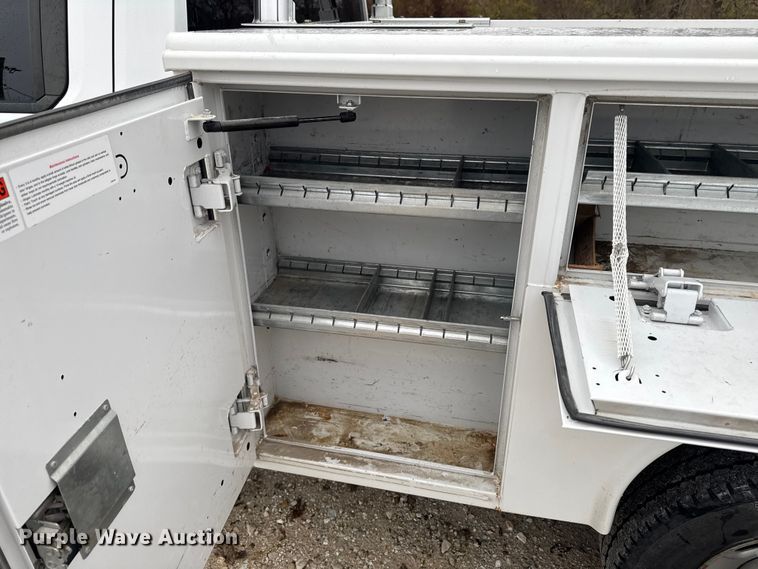 image for item EA2124 2021 Chevrolet Silverado 2500 HD Double Cab utility bed pickup truck