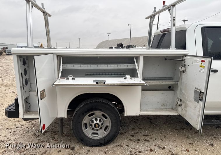 image for item EA2124 2021 Chevrolet Silverado 2500 HD Double Cab utility bed pickup truck