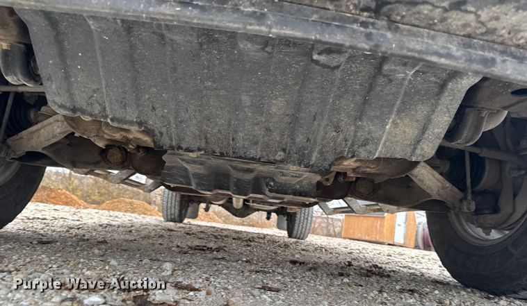 image for item EA2124 2021 Chevrolet Silverado 2500 HD Double Cab utility bed pickup truck