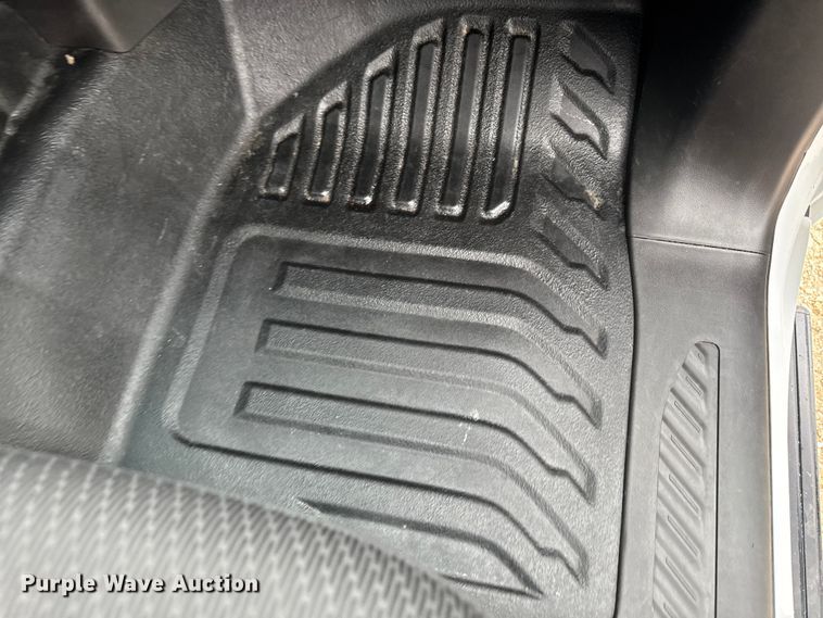 image for item EA2124 2021 Chevrolet Silverado 2500 HD Double Cab utility bed pickup truck