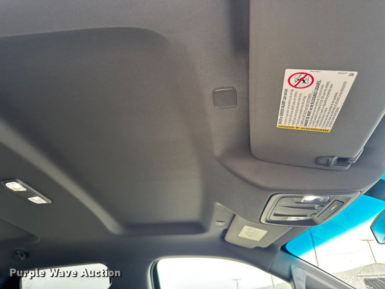 image for item EA2124 2021 Chevrolet Silverado 2500 HD Double Cab utility bed pickup truck