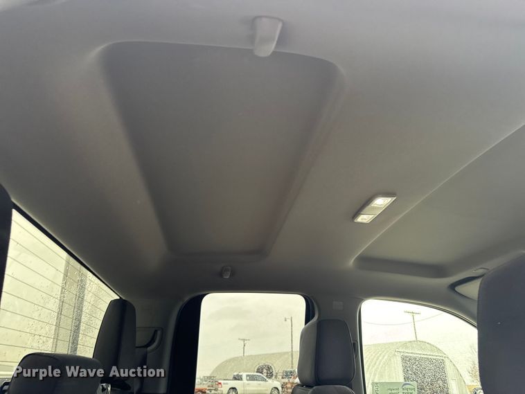 image for item EA2124 2021 Chevrolet Silverado 2500 HD Double Cab utility bed pickup truck