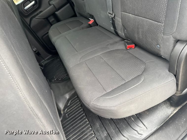 image for item EA2124 2021 Chevrolet Silverado 2500 HD Double Cab utility bed pickup truck