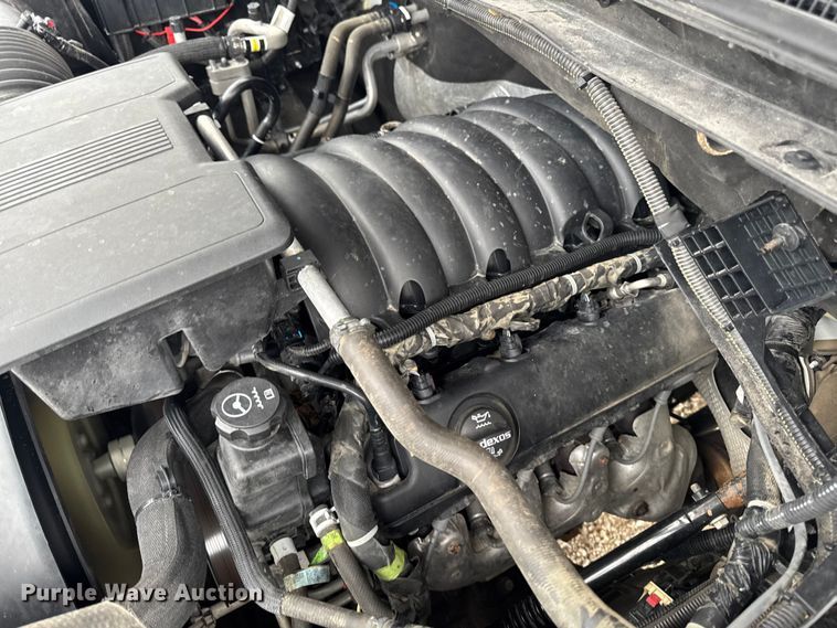 image for item EA2124 2021 Chevrolet Silverado 2500 HD Double Cab utility bed pickup truck