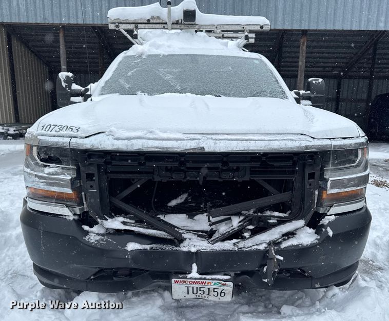 image for item EA2127 2017 Chevrolet Silverado 1500 pickup truck