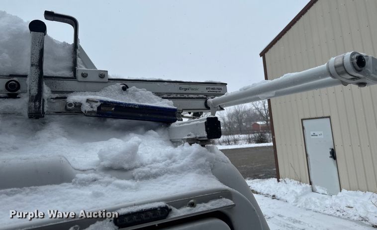 image for item EA2127 2017 Chevrolet Silverado 1500 pickup truck