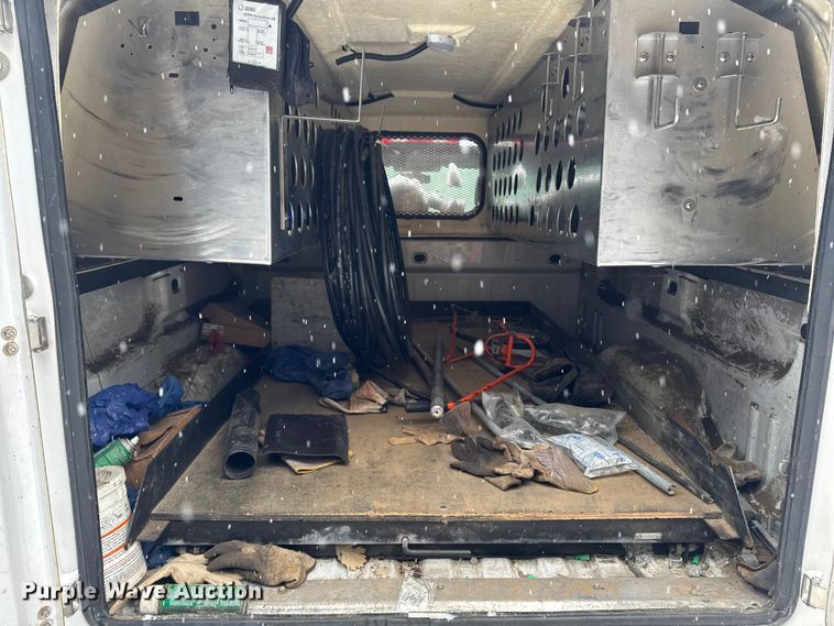 image for item EA2127 2017 Chevrolet Silverado 1500 pickup truck