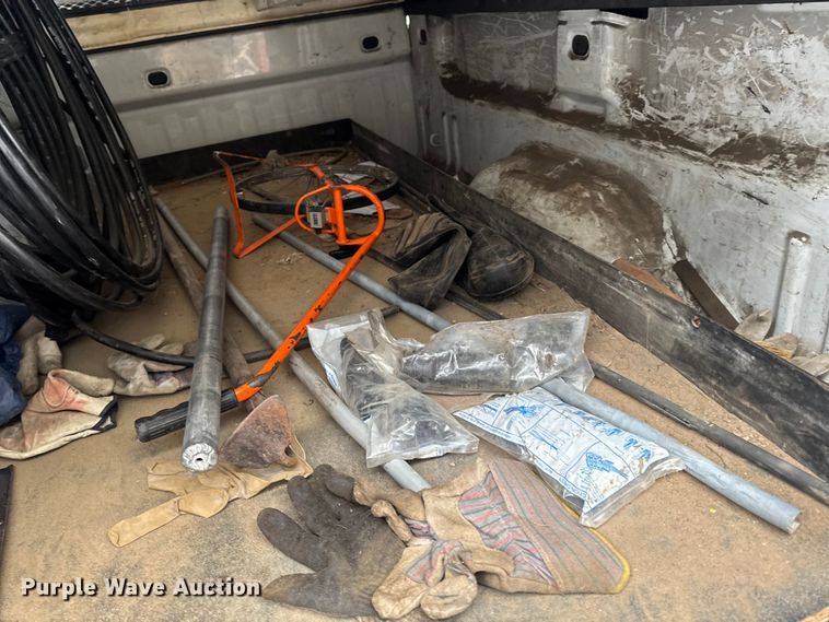 image for item EA2127 2017 Chevrolet Silverado 1500 pickup truck