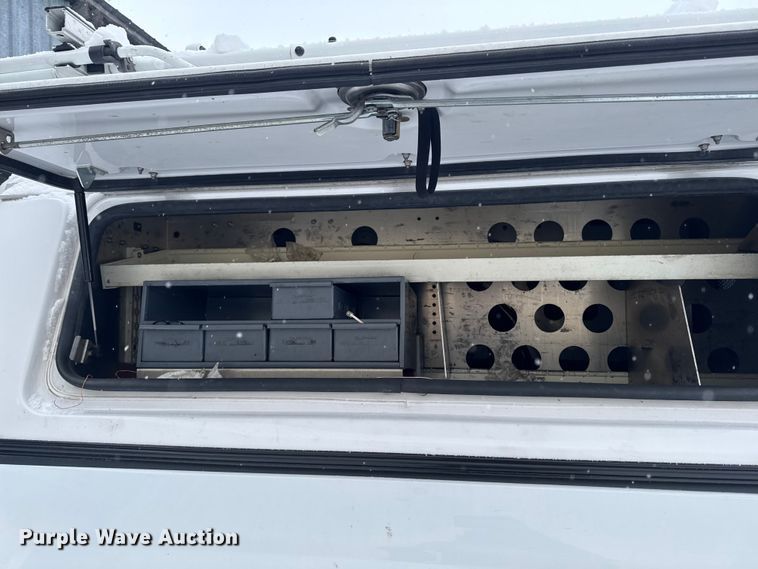 image for item EA2127 2017 Chevrolet Silverado 1500 pickup truck