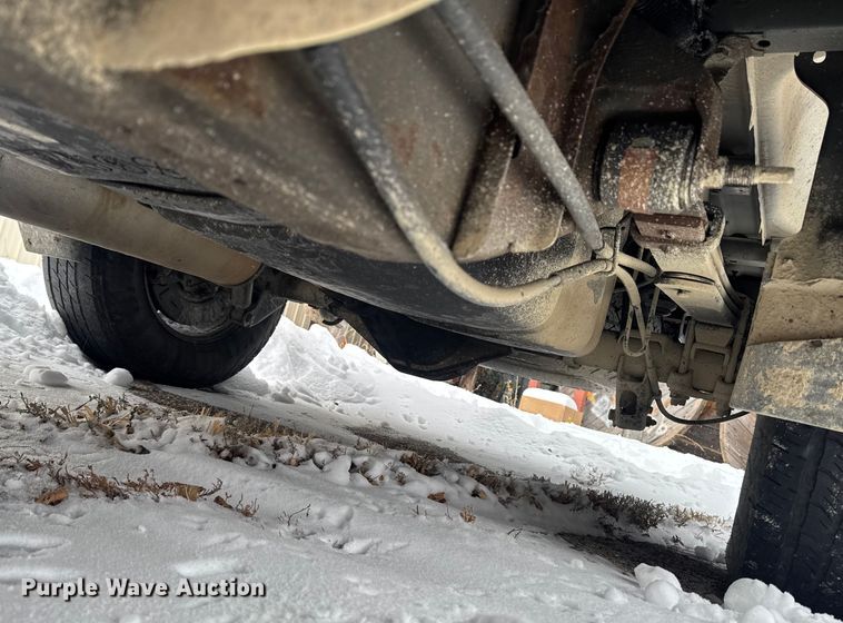 image for item EA2127 2017 Chevrolet Silverado 1500 pickup truck