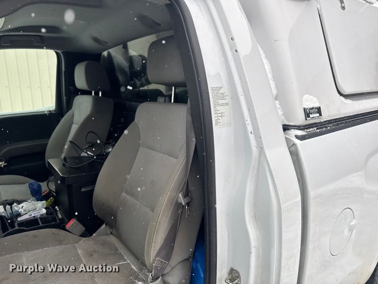 image for item EA2127 2017 Chevrolet Silverado 1500 pickup truck