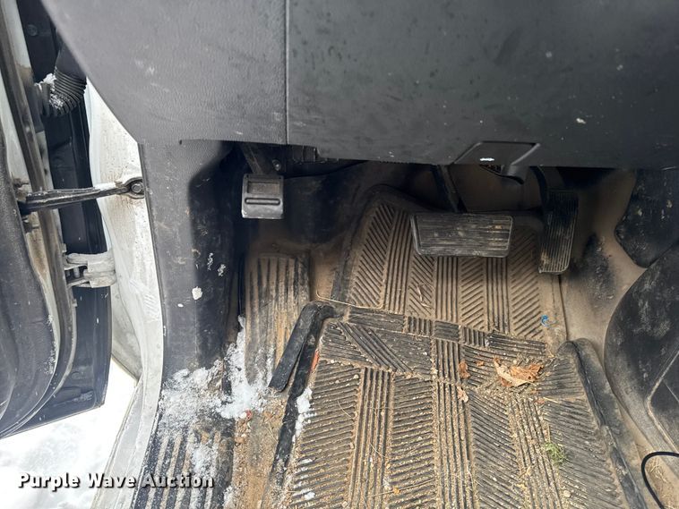 image for item EA2127 2017 Chevrolet Silverado 1500 pickup truck