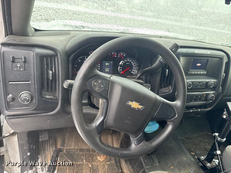 image for item EA2127 2017 Chevrolet Silverado 1500 pickup truck