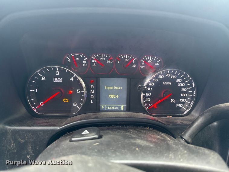 image for item EA2127 2017 Chevrolet Silverado 1500 pickup truck