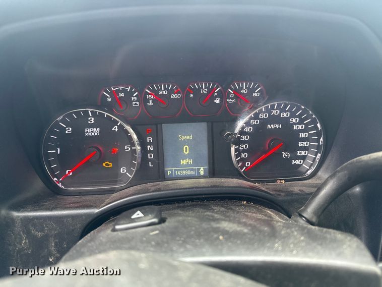 image for item EA2127 2017 Chevrolet Silverado 1500 pickup truck