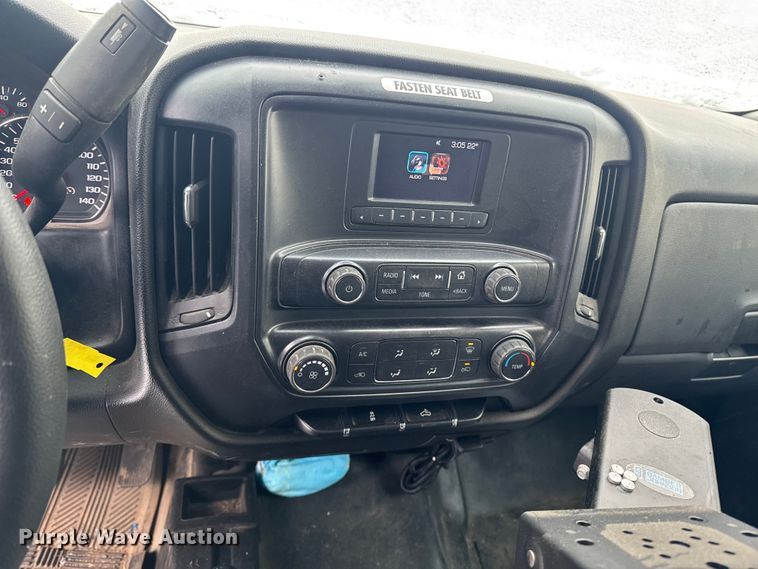 image for item EA2127 2017 Chevrolet Silverado 1500 pickup truck