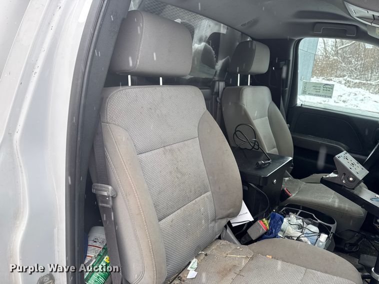 image for item EA2127 2017 Chevrolet Silverado 1500 pickup truck