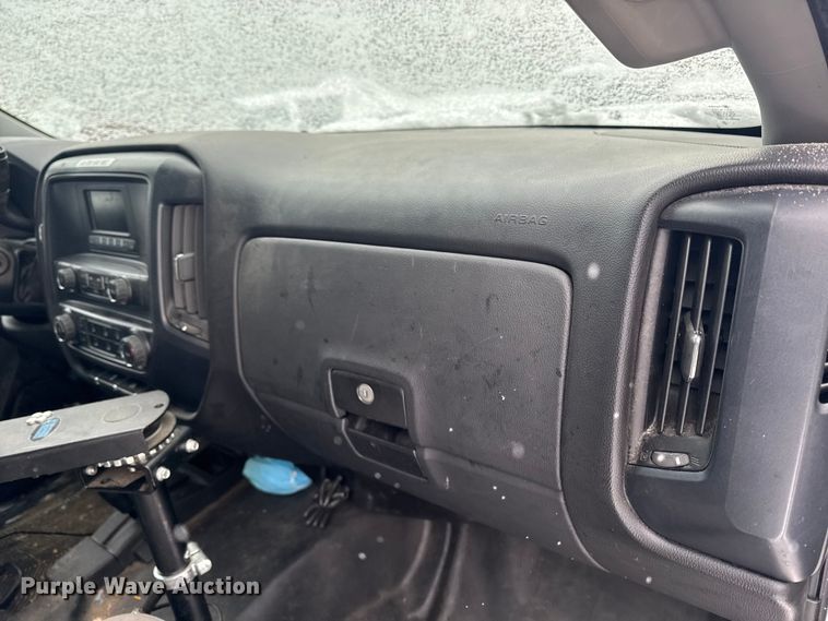 image for item EA2127 2017 Chevrolet Silverado 1500 pickup truck