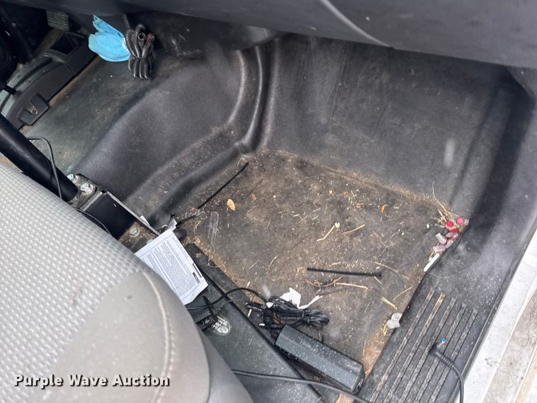 image for item EA2127 2017 Chevrolet Silverado 1500 pickup truck