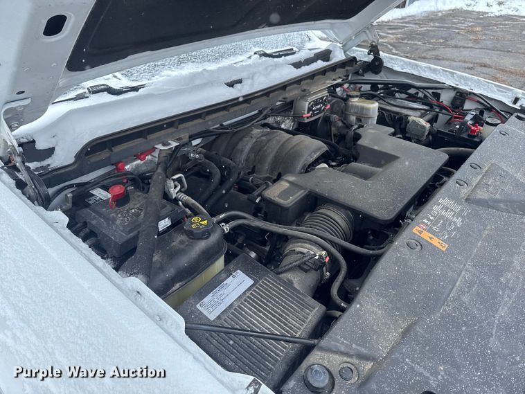 image for item EA2127 2017 Chevrolet Silverado 1500 pickup truck