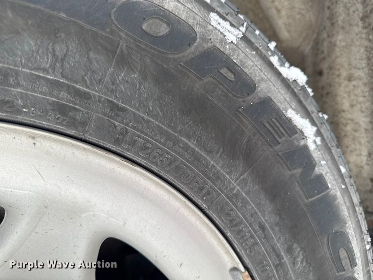 image for item EA2127 2017 Chevrolet Silverado 1500 pickup truck