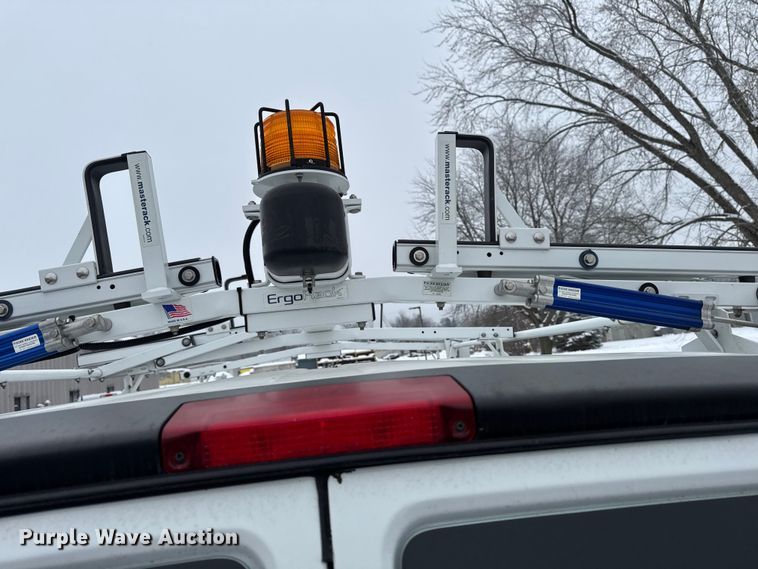 image for item EA2130 2017 Chevrolet Express 2500 van