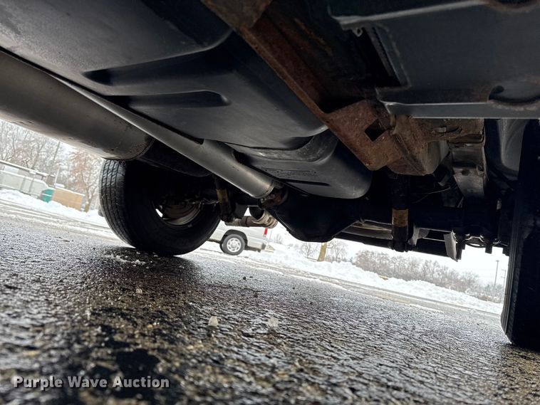 image for item EA2130 2017 Chevrolet Express 2500 van