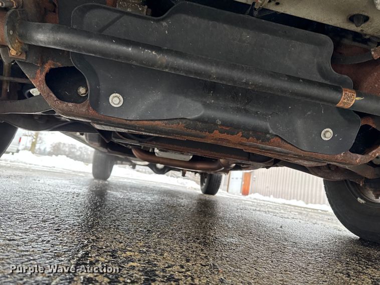 image for item EA2130 2017 Chevrolet Express 2500 van